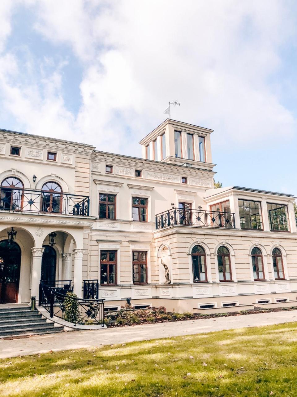 Palac Wierzbiczany Gniewkowo Dış mekan fotoğraf